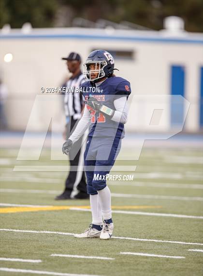 Thumbnail 1 in South Gate vs. Chatsworth (CIF LACS Division 2 Final) photogallery.