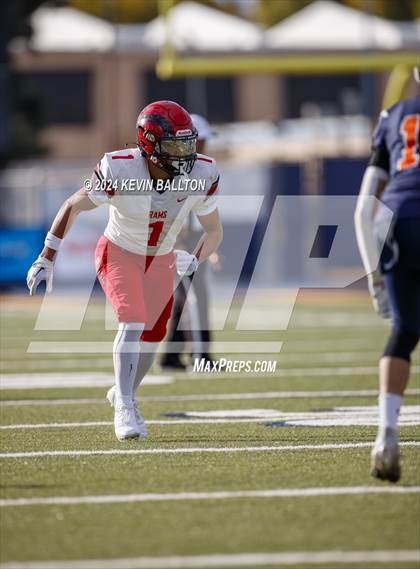 Thumbnail 3 in South Gate vs. Chatsworth (CIF LACS Division 2 Final) photogallery.