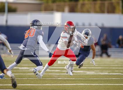 Thumbnail 2 in South Gate vs. Chatsworth (CIF LACS Division 2 Final) photogallery.