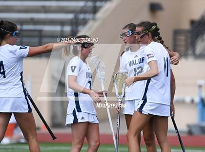 Thumbnail 2 in Valor Christian vs. Kent Denver (CHSAA 5A Quarter-Finals) photogallery.