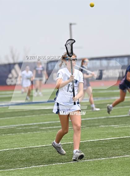 Thumbnail 2 in Valor Christian vs. Kent Denver (CHSAA 5A Quarter-Finals) photogallery.