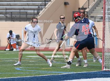 Thumbnail 2 in Valor Christian vs. Kent Denver (CHSAA 5A Quarter-Finals) photogallery.