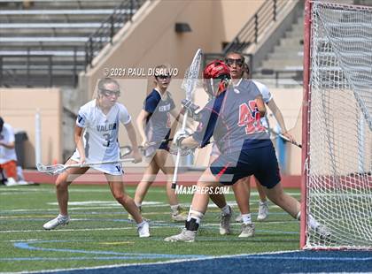 Thumbnail 1 in Valor Christian vs. Kent Denver (CHSAA 5A Quarter-Finals) photogallery.