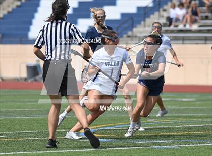 Thumbnail 3 in Valor Christian vs. Kent Denver (CHSAA 5A Quarter-Finals) photogallery.