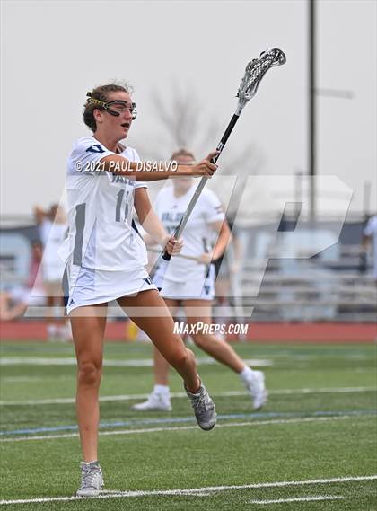 Thumbnail 1 in Valor Christian vs. Kent Denver (CHSAA 5A Quarter-Finals) photogallery.