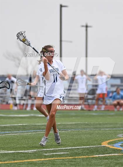 Thumbnail 3 in Valor Christian vs. Kent Denver (CHSAA 5A Quarter-Finals) photogallery.