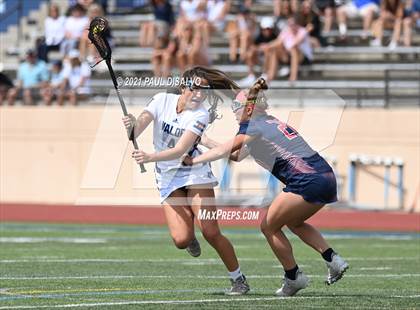 Thumbnail 3 in Valor Christian vs. Kent Denver (CHSAA 5A Quarter-Finals) photogallery.