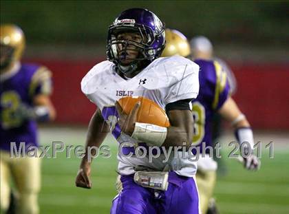 Thumbnail 3 in Islip vs. Sayville (Suffolk County D3 Final) photogallery.