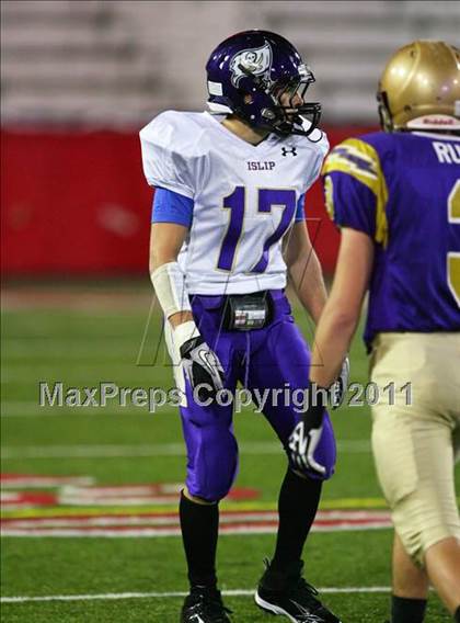 Thumbnail 1 in Islip vs. Sayville (Suffolk County D3 Final) photogallery.