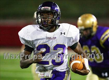 Thumbnail 3 in Islip vs. Sayville (Suffolk County D3 Final) photogallery.