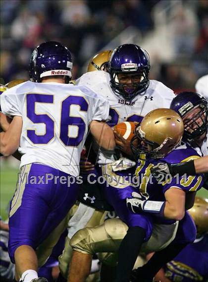 Thumbnail 2 in Islip vs. Sayville (Suffolk County D3 Final) photogallery.