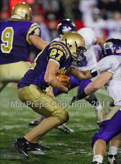 Thumbnail 3 in Islip vs. Sayville (Suffolk County D3 Final) photogallery.