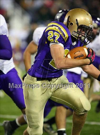 Thumbnail 3 in Islip vs. Sayville (Suffolk County D3 Final) photogallery.