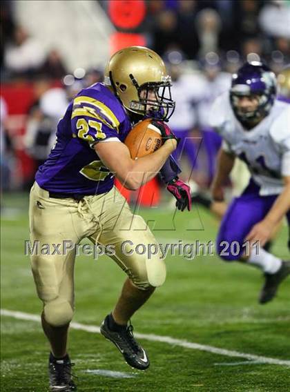 Thumbnail 1 in Islip vs. Sayville (Suffolk County D3 Final) photogallery.