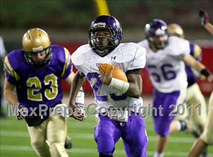 Thumbnail 1 in Islip vs. Sayville (Suffolk County D3 Final) photogallery.