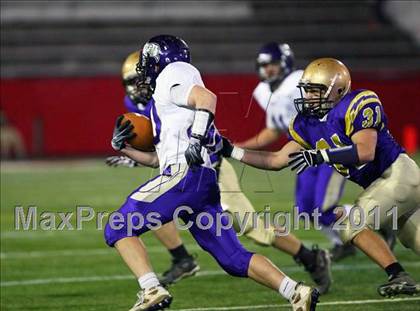 Thumbnail 1 in Islip vs. Sayville (Suffolk County D3 Final) photogallery.