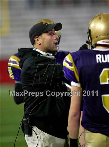 Thumbnail 1 in Islip vs. Sayville (Suffolk County D3 Final) photogallery.