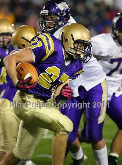 Thumbnail 1 in Islip vs. Sayville (Suffolk County D3 Final) photogallery.