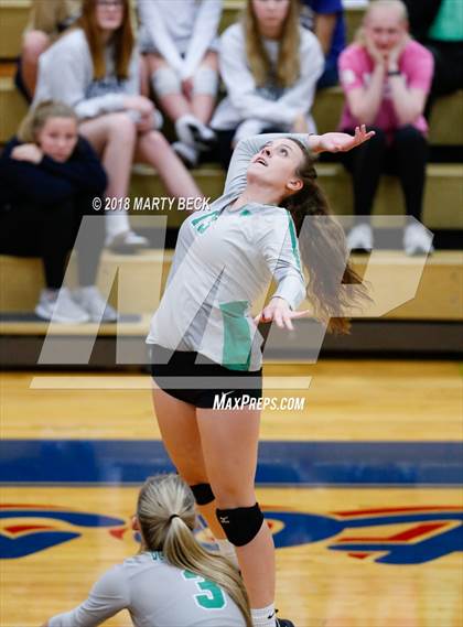 Thumbnail 3 in Blair Oaks vs California (MSHSAA D3 Semifinal) photogallery.