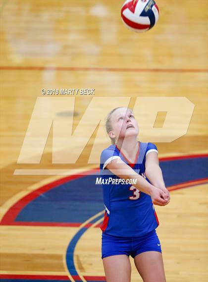 Thumbnail 2 in Blair Oaks vs California (MSHSAA D3 Semifinal) photogallery.