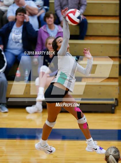 Thumbnail 2 in Blair Oaks vs California (MSHSAA D3 Semifinal) photogallery.