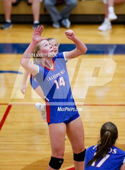 Thumbnail 2 in Blair Oaks vs California (MSHSAA D3 Semifinal) photogallery.
