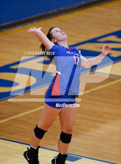 Thumbnail 2 in Blair Oaks vs California (MSHSAA D3 Semifinal) photogallery.