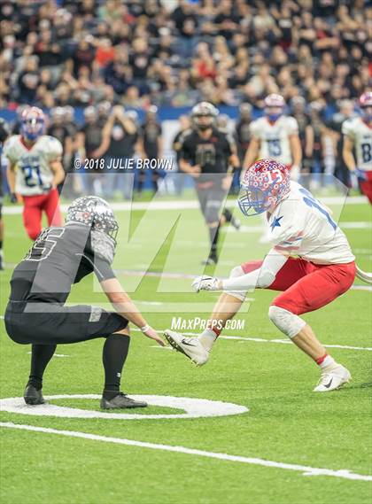 Thumbnail 2 in Eastbrook vs. Western Boone (IHSAA 2A Final) photogallery.