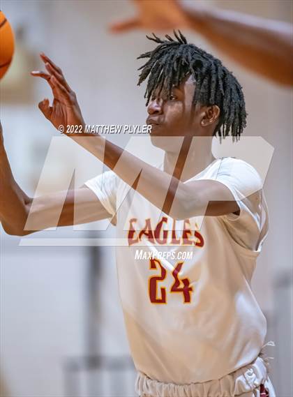 Thumbnail 1 in South View @ Douglas Byrd photogallery.