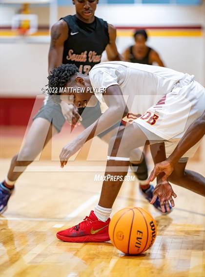 Thumbnail 3 in South View @ Douglas Byrd photogallery.