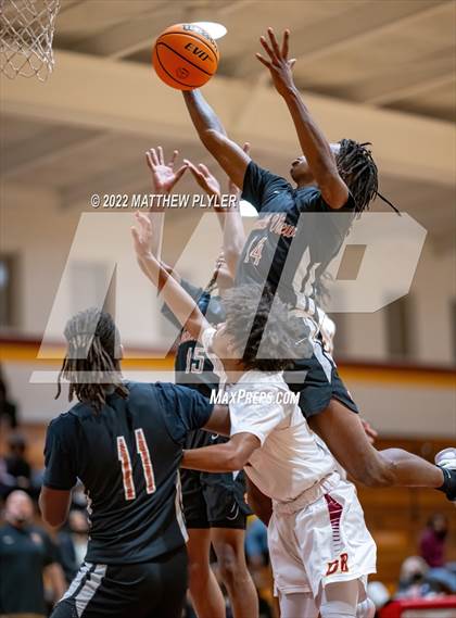 Thumbnail 2 in South View @ Douglas Byrd photogallery.