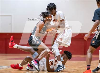 Thumbnail 1 in South View @ Douglas Byrd photogallery.