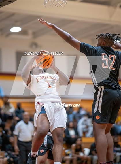 Thumbnail 1 in South View @ Douglas Byrd photogallery.