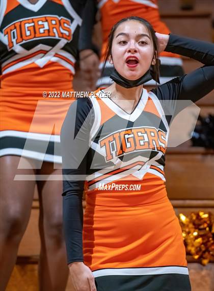 Thumbnail 3 in South View @ Douglas Byrd photogallery.