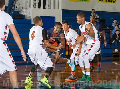 Thumbnail 1 in La Porte vs. Klein Collins (McDonald's Texas Invitational) photogallery.