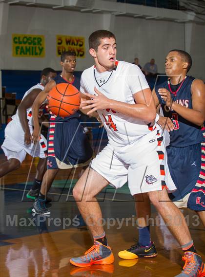 Thumbnail 2 in La Porte vs. Klein Collins (McDonald's Texas Invitational) photogallery.