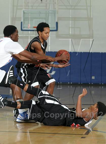 Thumbnail 1 in Fairfield vs. St. Joseph Notre Dame (Bruins Shoot-Out) photogallery.