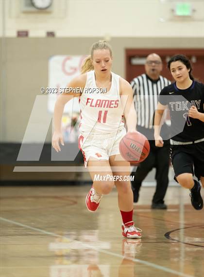 Thumbnail 1 in Tokay @ Lodi photogallery.