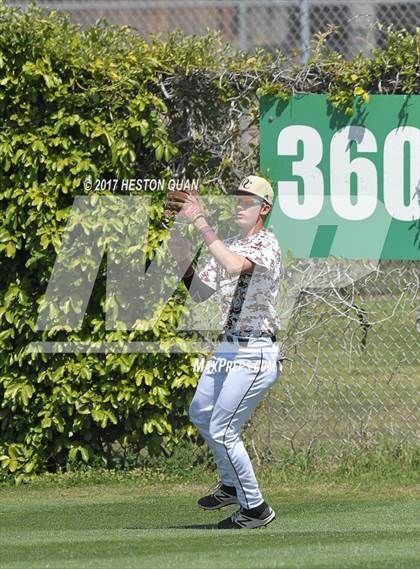 Thumbnail 2 in IMG Academy vs. Oaks Christian (DeMarini National Classic) photogallery.
