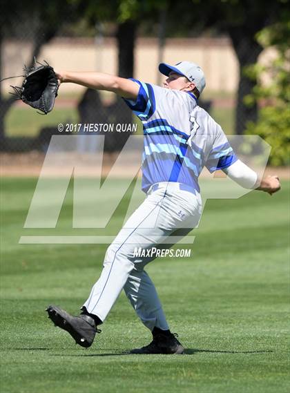 Thumbnail 1 in IMG Academy vs. Oaks Christian (DeMarini National Classic) photogallery.