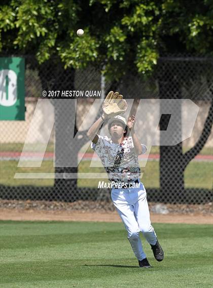Thumbnail 3 in IMG Academy vs. Oaks Christian (DeMarini National Classic) photogallery.