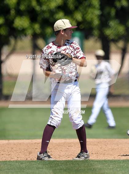 Thumbnail 2 in IMG Academy vs. Oaks Christian (DeMarini National Classic) photogallery.