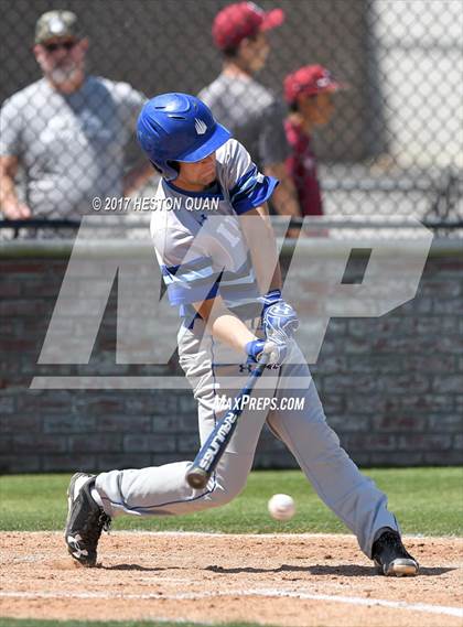 Thumbnail 2 in IMG Academy vs. Oaks Christian (DeMarini National Classic) photogallery.