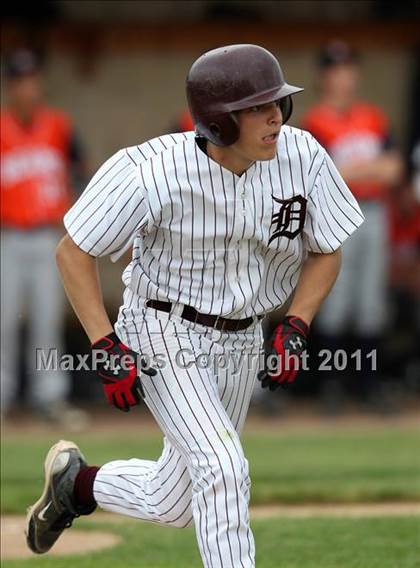 Thumbnail 1 in Briarcliff vs. Dunkirk (NYSPHSAA Class B Semifinal) photogallery.