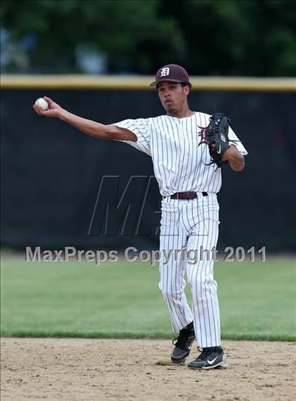 Thumbnail 1 in Briarcliff vs. Dunkirk (NYSPHSAA Class B Semifinal) photogallery.