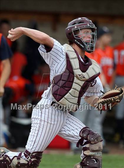 Thumbnail 1 in Briarcliff vs. Dunkirk (NYSPHSAA Class B Semifinal) photogallery.