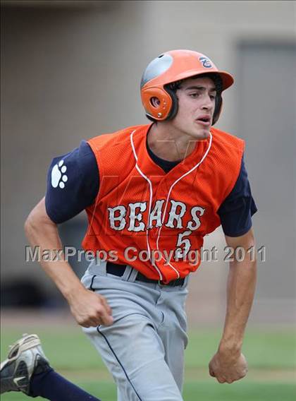 Thumbnail 1 in Briarcliff vs. Dunkirk (NYSPHSAA Class B Semifinal) photogallery.