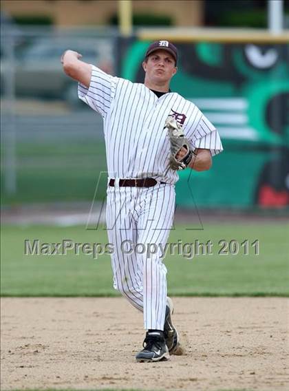 Thumbnail 1 in Briarcliff vs. Dunkirk (NYSPHSAA Class B Semifinal) photogallery.