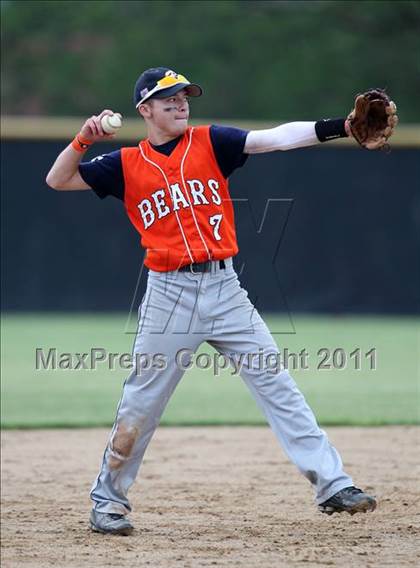Thumbnail 1 in Briarcliff vs. Dunkirk (NYSPHSAA Class B Semifinal) photogallery.