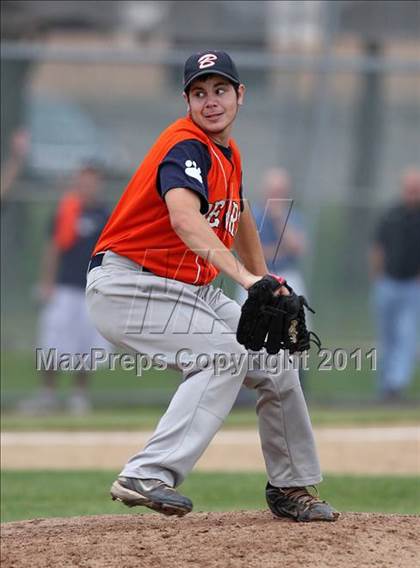 Thumbnail 2 in Briarcliff vs. Dunkirk (NYSPHSAA Class B Semifinal) photogallery.